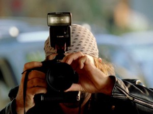 Kevin Gage in Paparazzi
